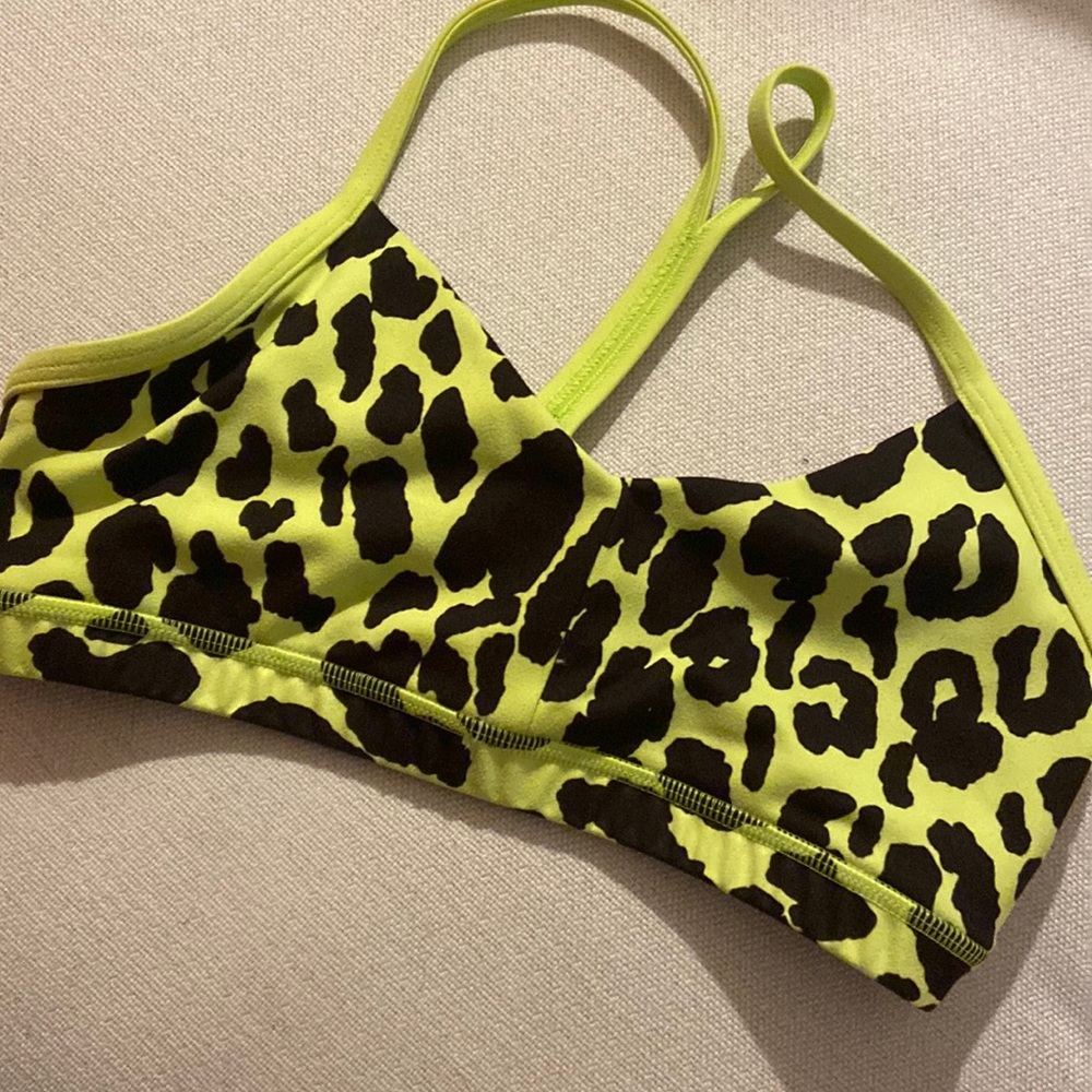 Fleo sports bra